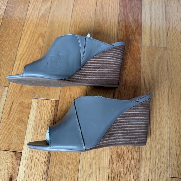 Franco Sarto grey leather wedges sandals slip-on shoes size 8 - Picture 5 of 7